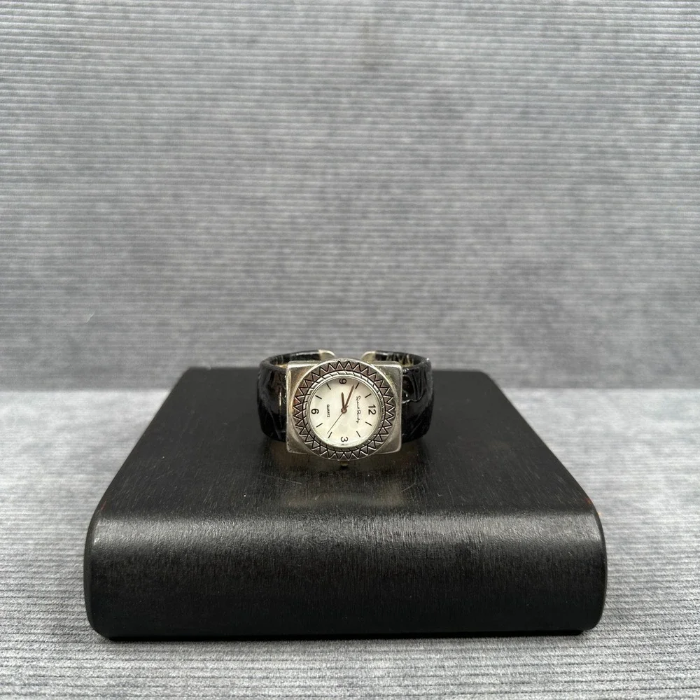 Sarah Coventry Black Embossed Cuff Watch Silver Tone Square 25548 Japan Movt vtg